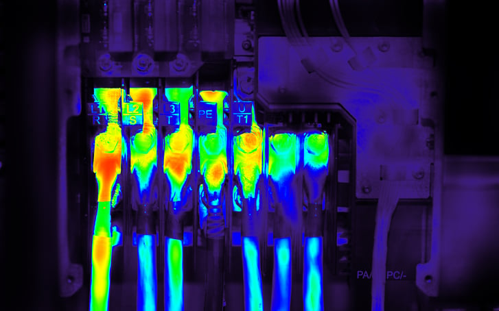 Thermal showing hotspots in busbar