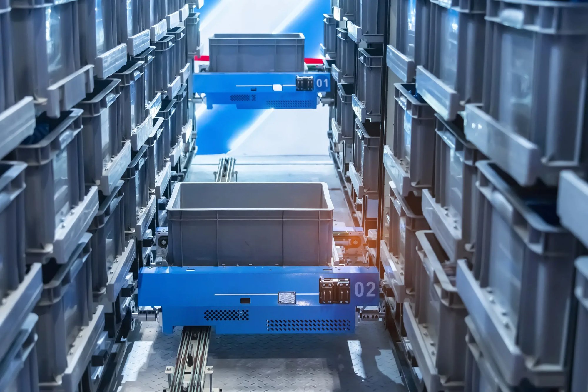 warehouse robot carry boxes